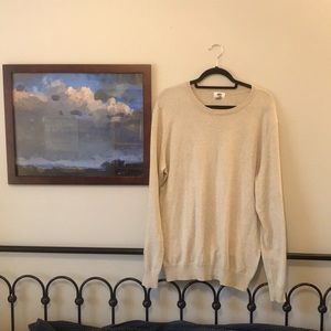 Old Navy Oatmeal Crew Neck Sweater size Large (Like New!)